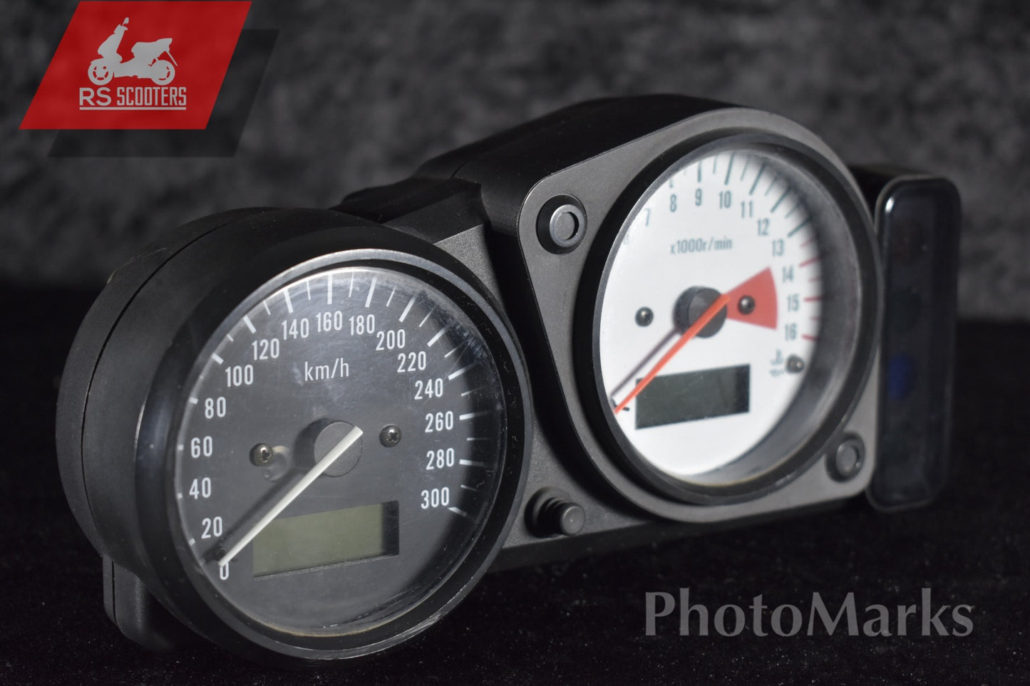 Tacho Original Suzuki GSX-R 750 Vergasermodell