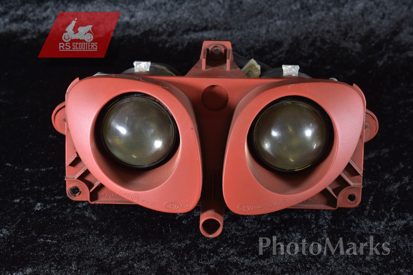 Scheinwerfermaske inklusive Scheinwerfer Original für Peugeot TKR / Metal-X