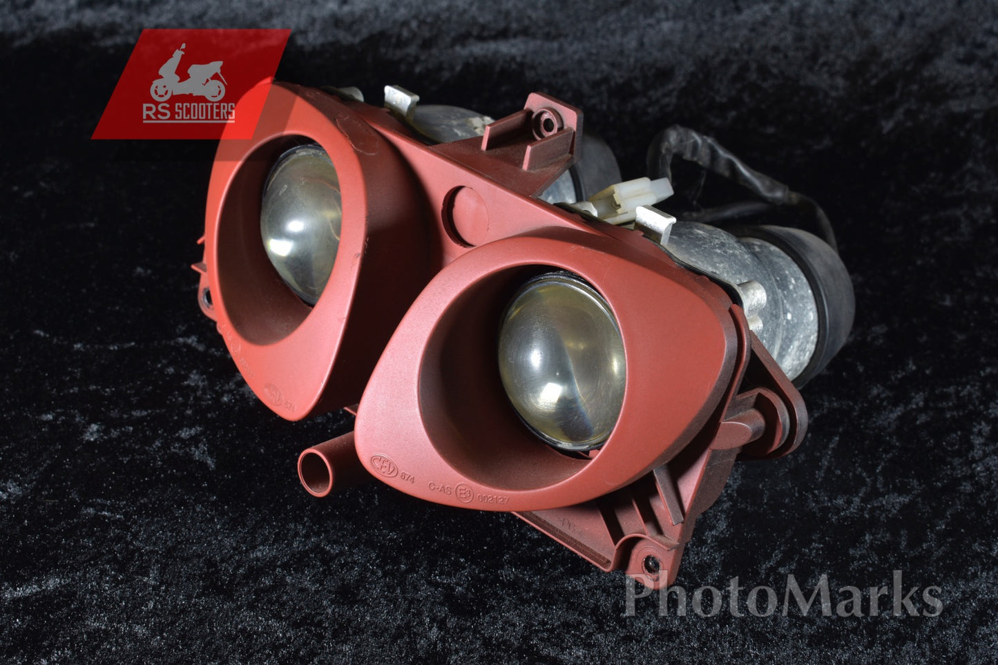 Scheinwerfermaske inklusive Scheinwerfer Original für Peugeot TKR / Metal-X