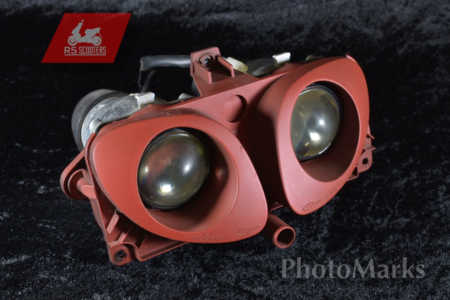 Scheinwerfermaske inklusive Scheinwerfer Original für Peugeot TKR / Metal-X