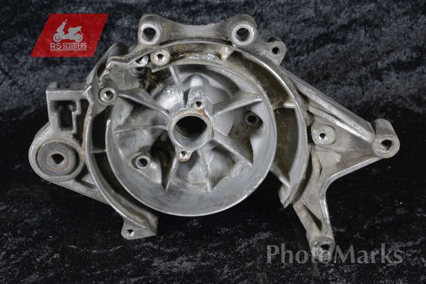 Motorhälfte klein ( rechts ) Euro 1 Peugeot stehend Speedfight 1 / 2 / Vivacity / TKR und viele mehr