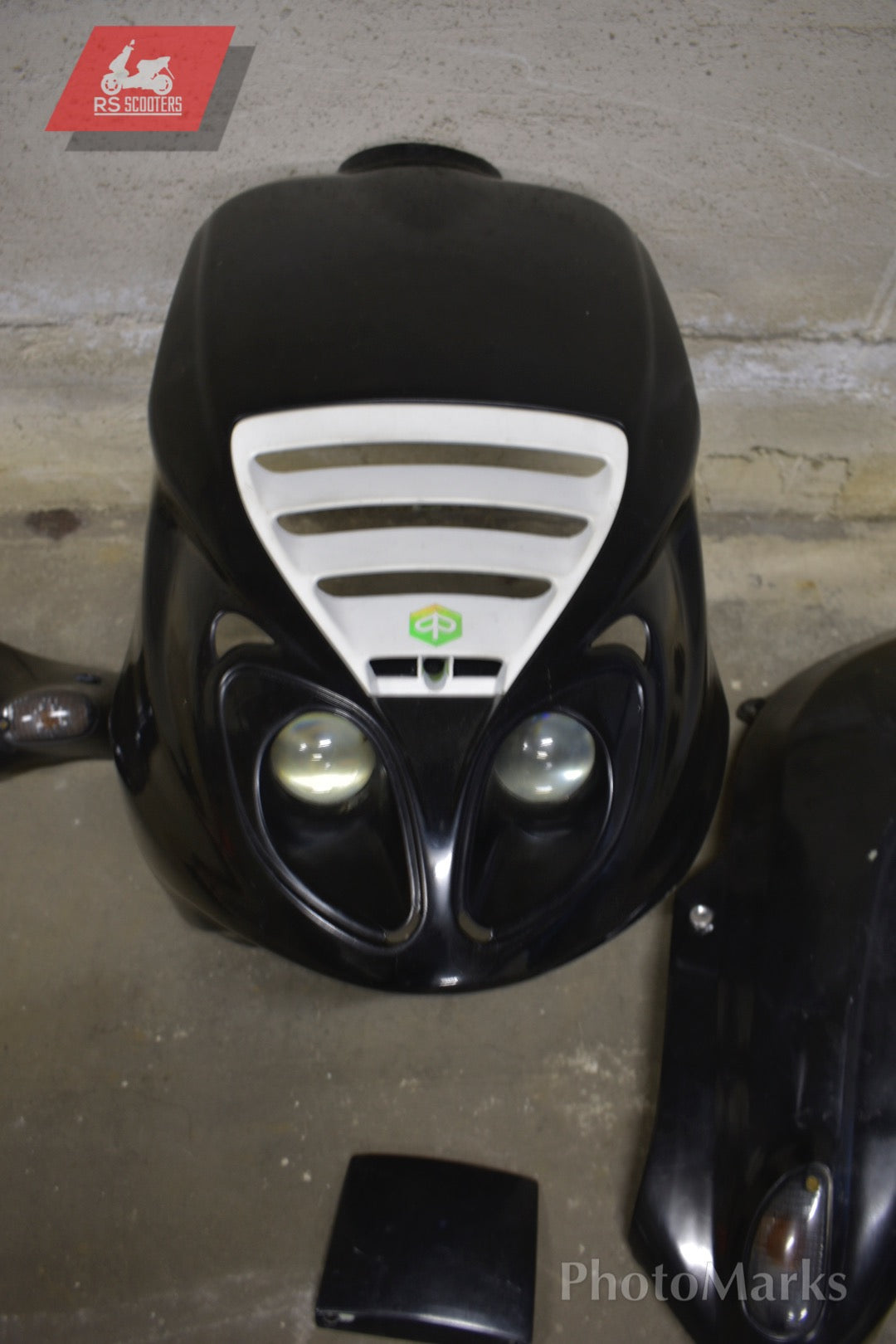 Verkleidung Frontmaske Heckverkleidung Lenkerverkleidung Scheinwerfer Piaggio NRG Piaggio TPH