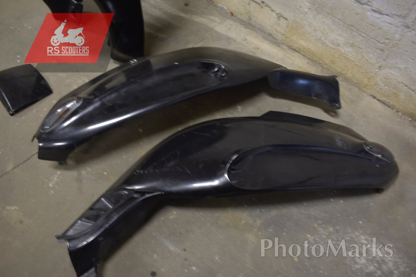 Verkleidung Frontmaske Heckverkleidung Lenkerverkleidung Scheinwerfer Piaggio NRG Piaggio TPH