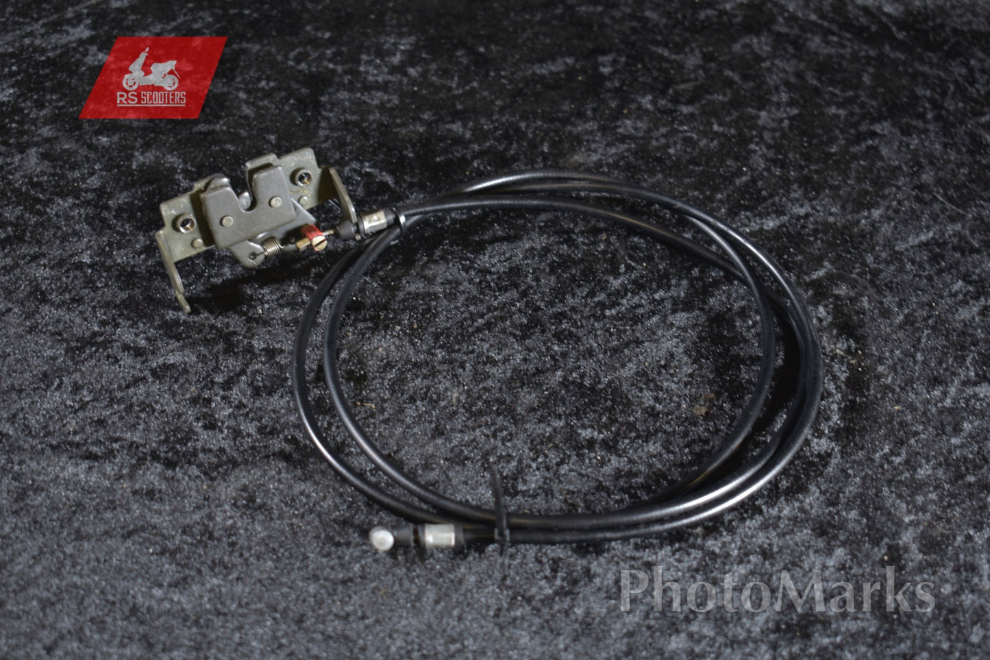 Helmfachschloss mit Bowdenzug Original Aprilia SR50 R