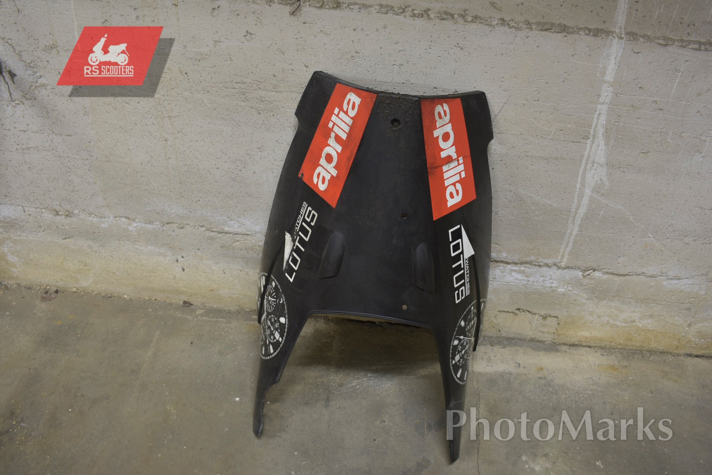 Verkleidung Spains No. 1 Aprilia SR50 R Sonderedition Original