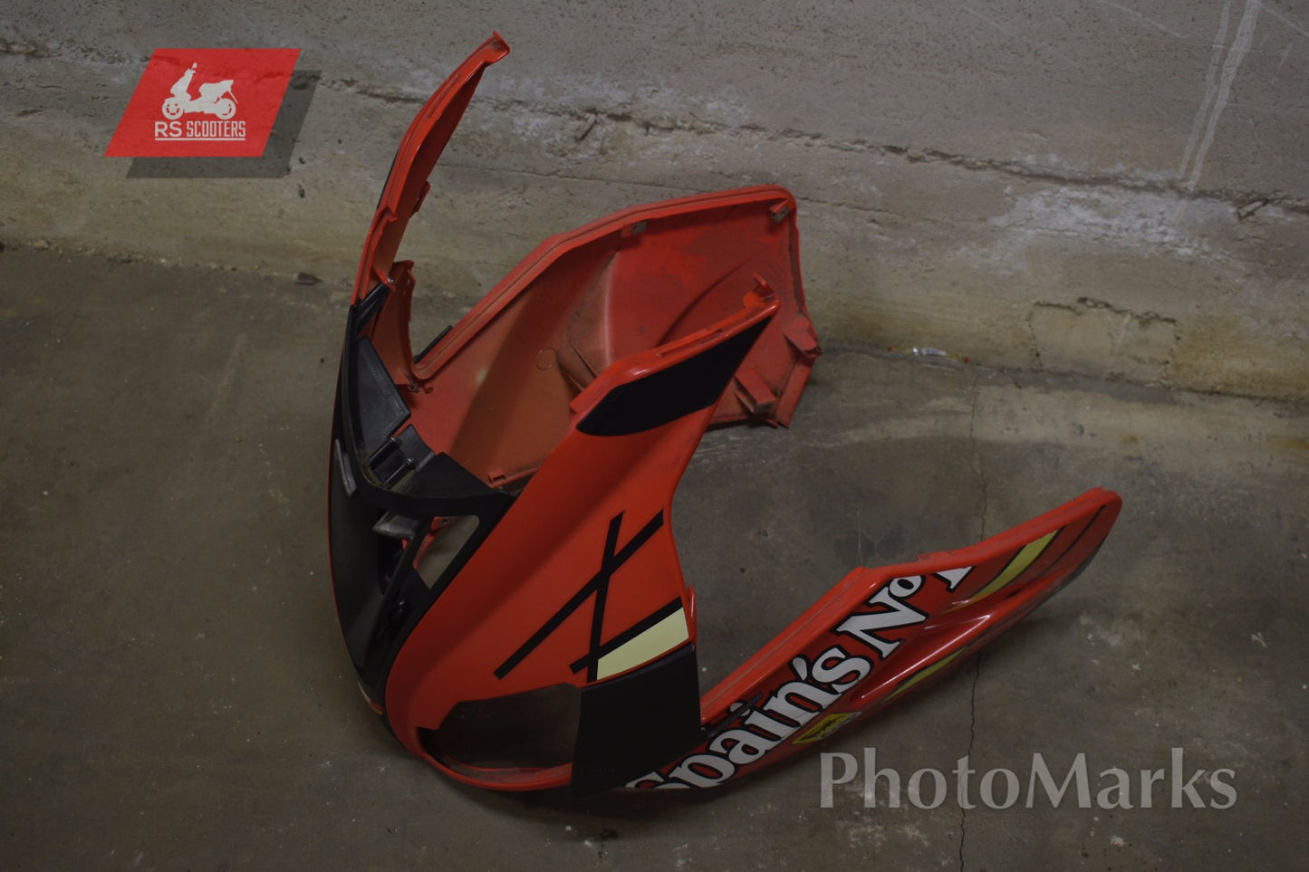 Verkleidung Spains No. 1 Aprilia SR50 R Sonderedition Original